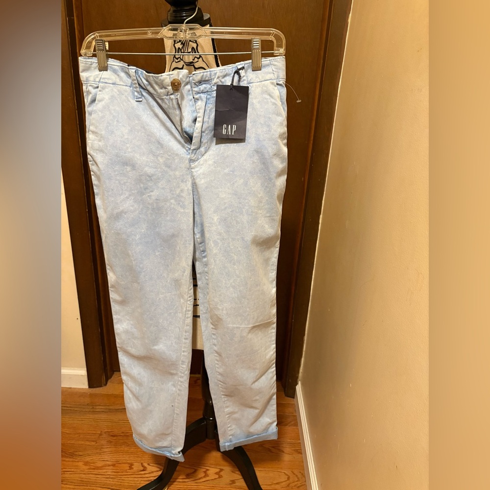 GAP Women’s pants in Soft Blue NWT